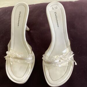 Delicious Women's White Ruffle Slide Heels